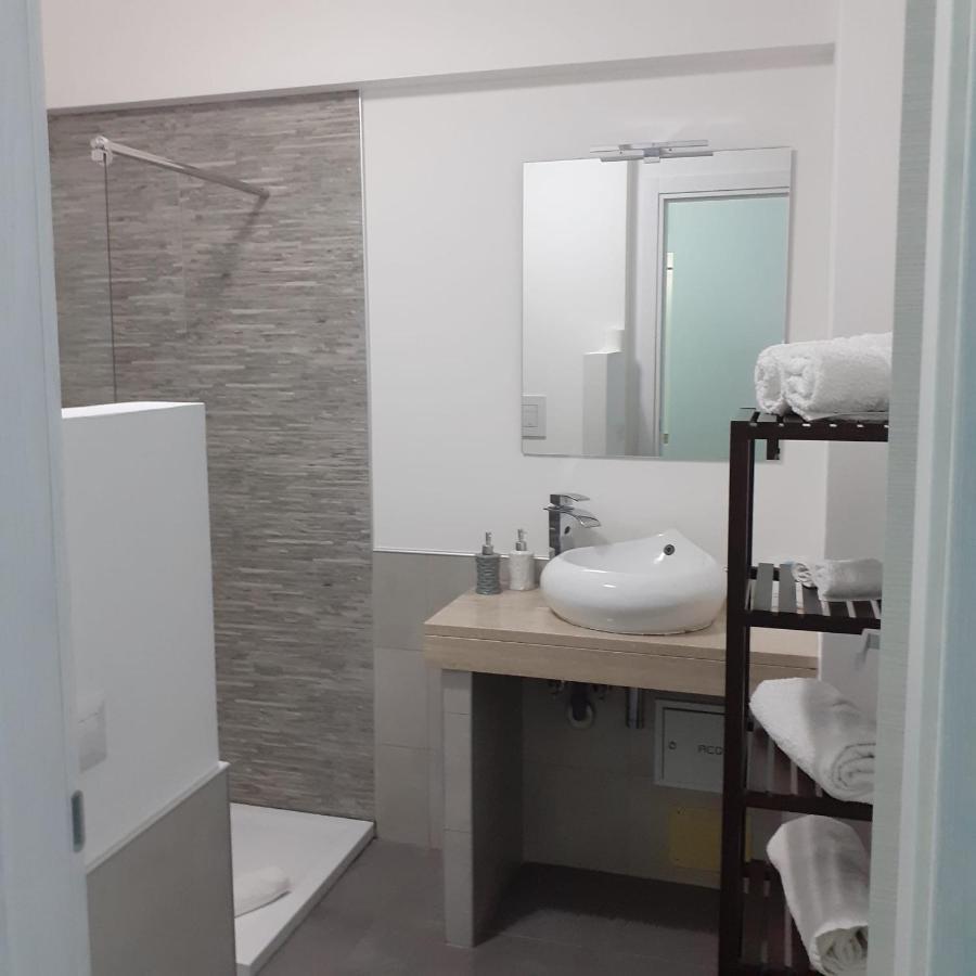 Sweet Suite Margherita B&B มาร์เกริตา ดิ ซาวอยา ภายนอก รูปภาพ