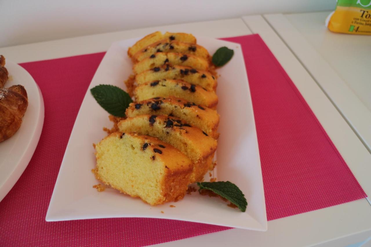 Sweet Suite Margherita B&B มาร์เกริตา ดิ ซาวอยา ภายนอก รูปภาพ
