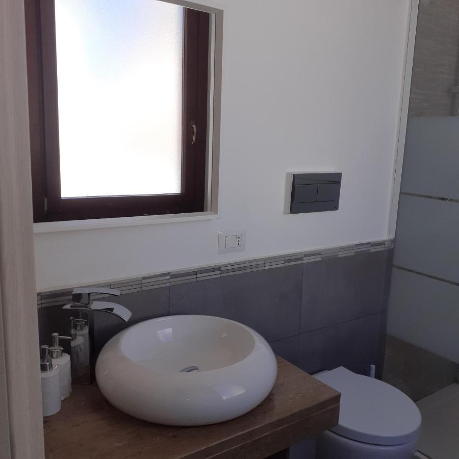 Sweet Suite Margherita B&B มาร์เกริตา ดิ ซาวอยา ภายนอก รูปภาพ